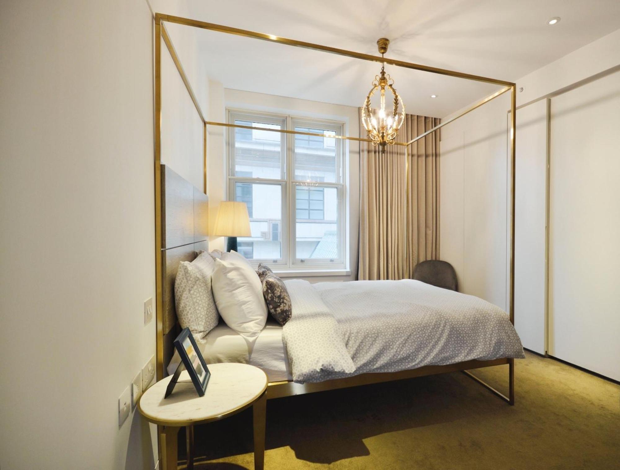 Soho West End Apartament *